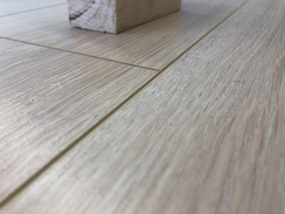 Ламинат "SunFloor" 8/32 4V Дуб Самоа 33 (1380*193*8 мм) — купить в Перми