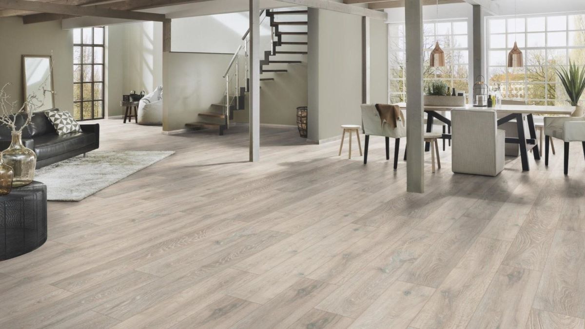 Ламинат "Kronospan" Super Natural Classic Дуб Колорадо 5543 (1285*192*8 мм) — купить в Перми