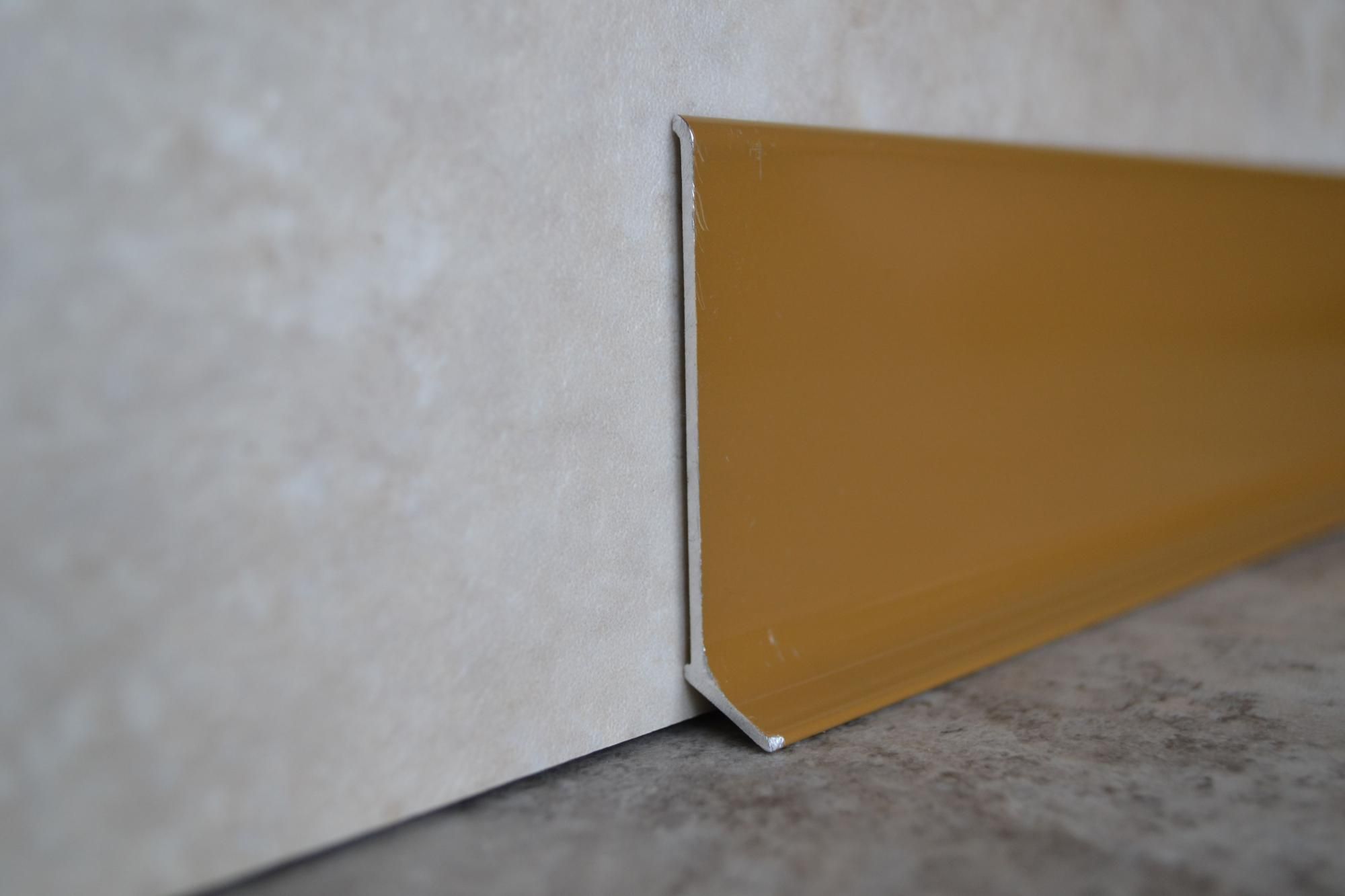 Плинтус алюминиевый L-образный золотой (2500*11*60 мм) — купить в Перми