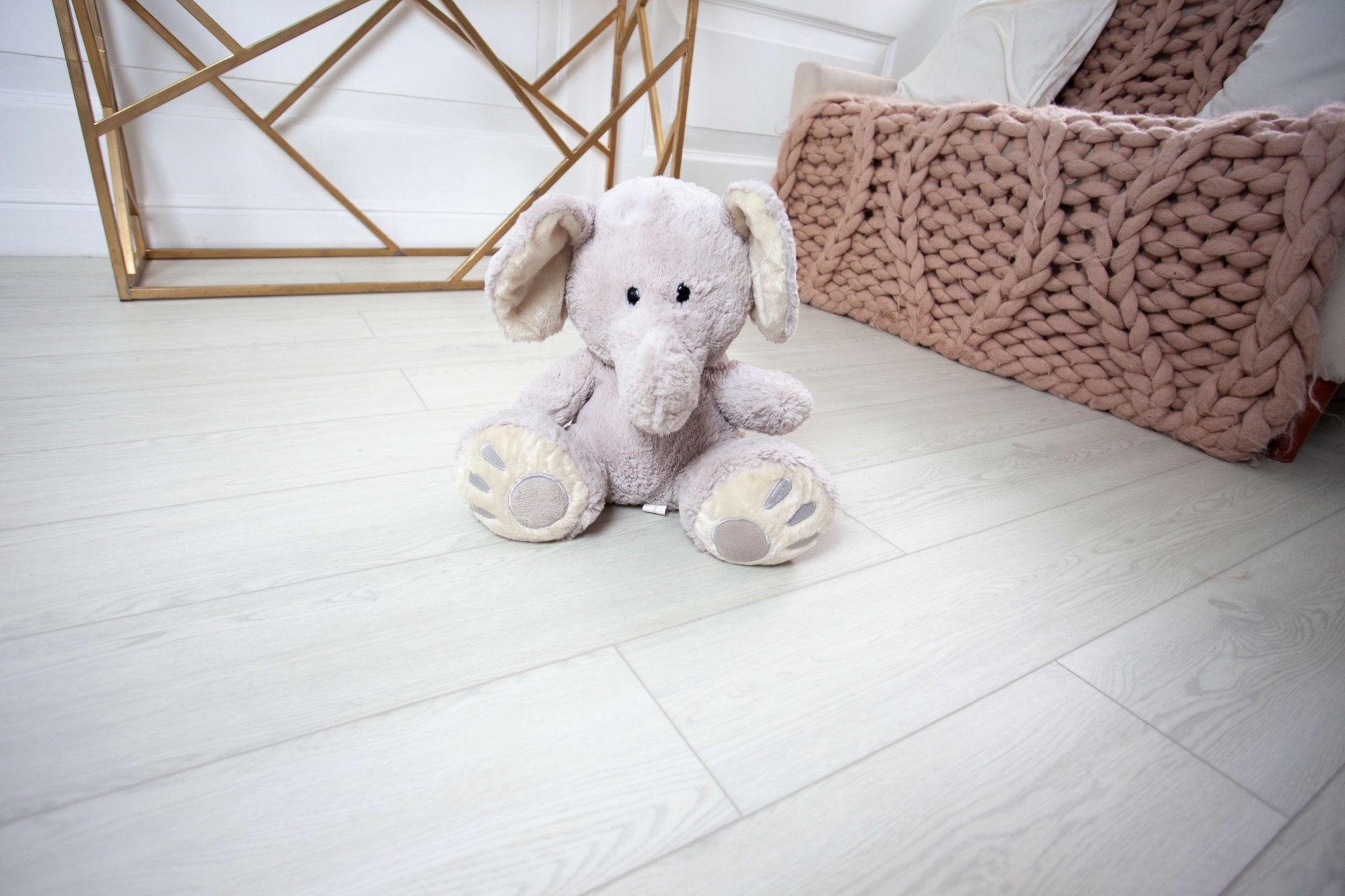 Усовершенствованная кварц-виниловая плитка «Damy Floor» Дуб Светлый (1227*187*2,5 мм) — купить в Перми