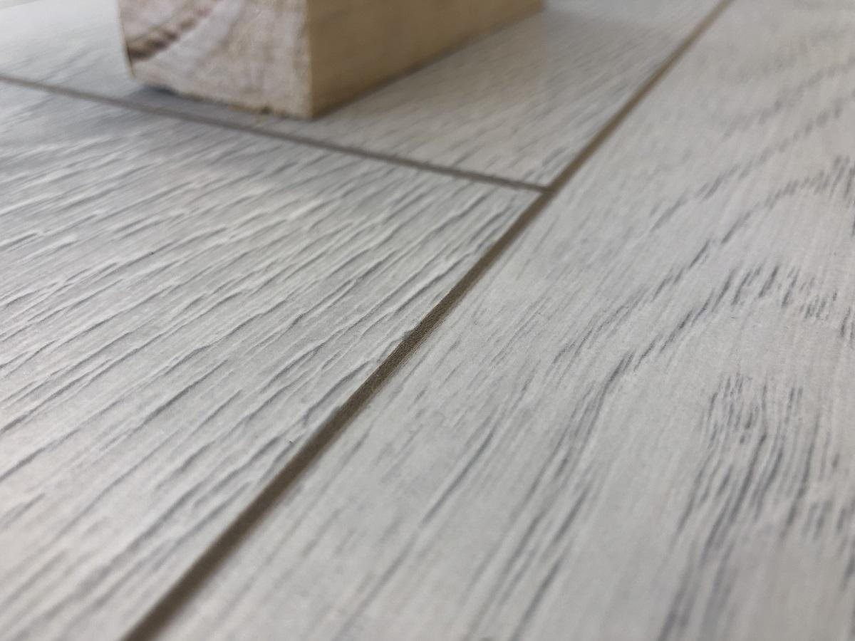 Ламинат "SunFloor" 8/32 4V Вяз Бейкер 36 (1380*193*8 мм) — купить в Перми