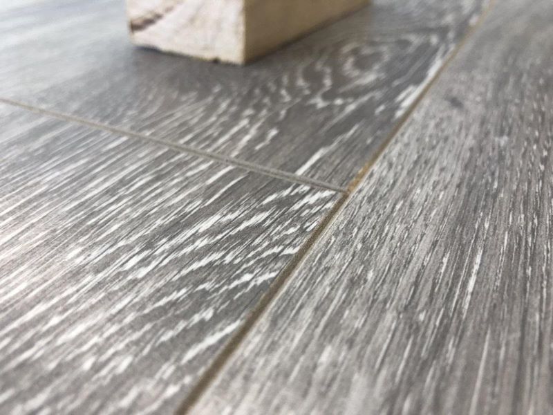 Ламинат "SunFloor" 8/32 4V Дуб Гвинея 34 (1380*193*8 мм) — купить в Перми