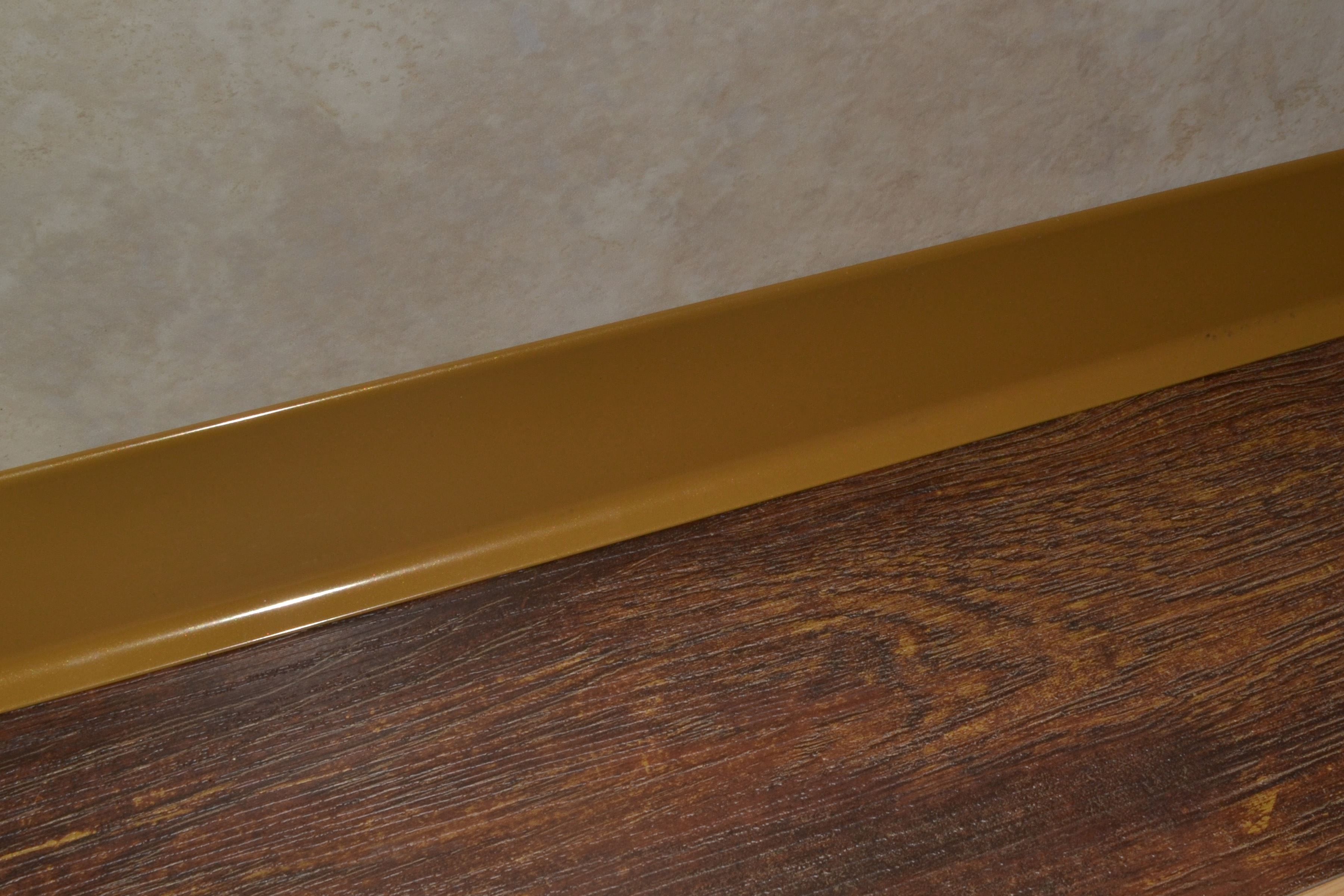 Плинтус алюминиевый L-образный золотой (2500*11*60 мм) — купить в Перми