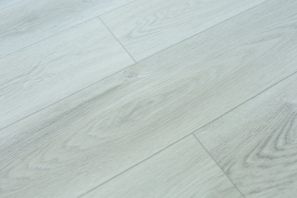 Замковая ПВХ плитка "Art Tile" Дуб Ланкастер (1200*183*6 мм) — купить в Перми